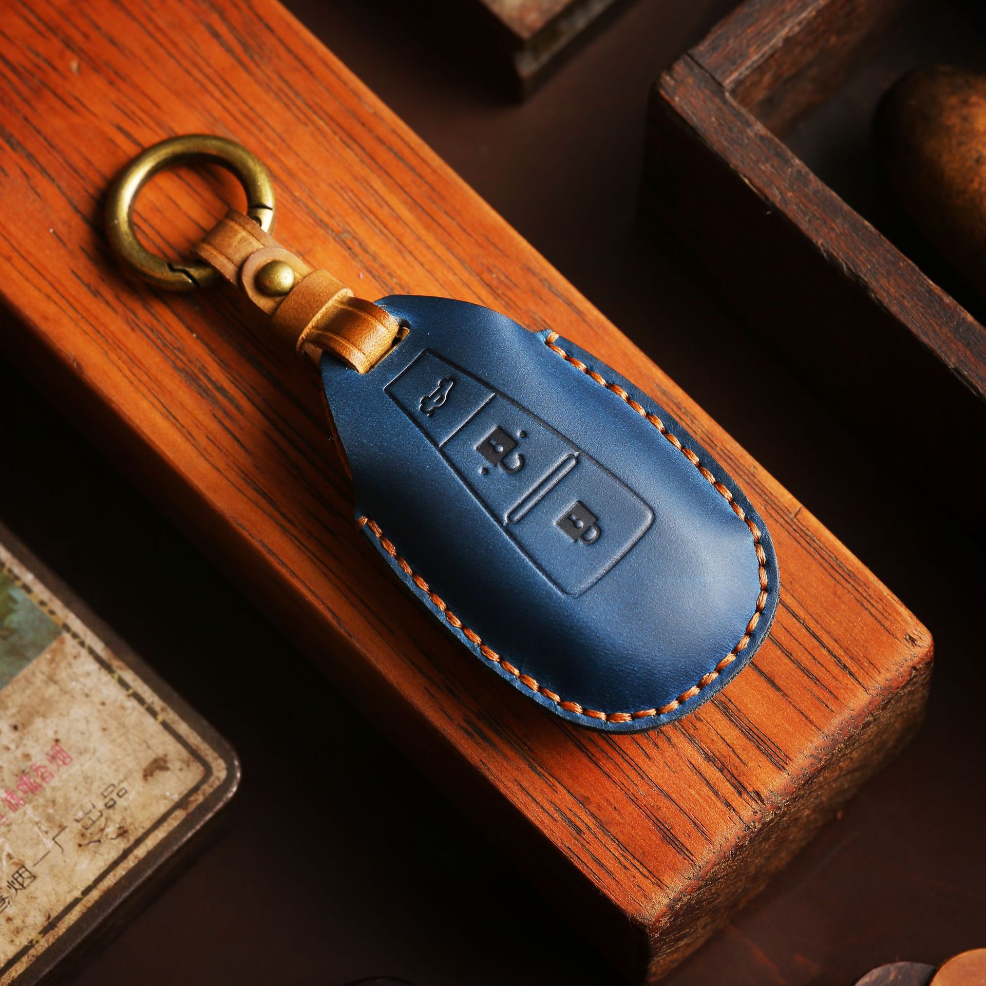 3 Bottons Leather Car Key Case - Car Accessories Ertiga recension och pris